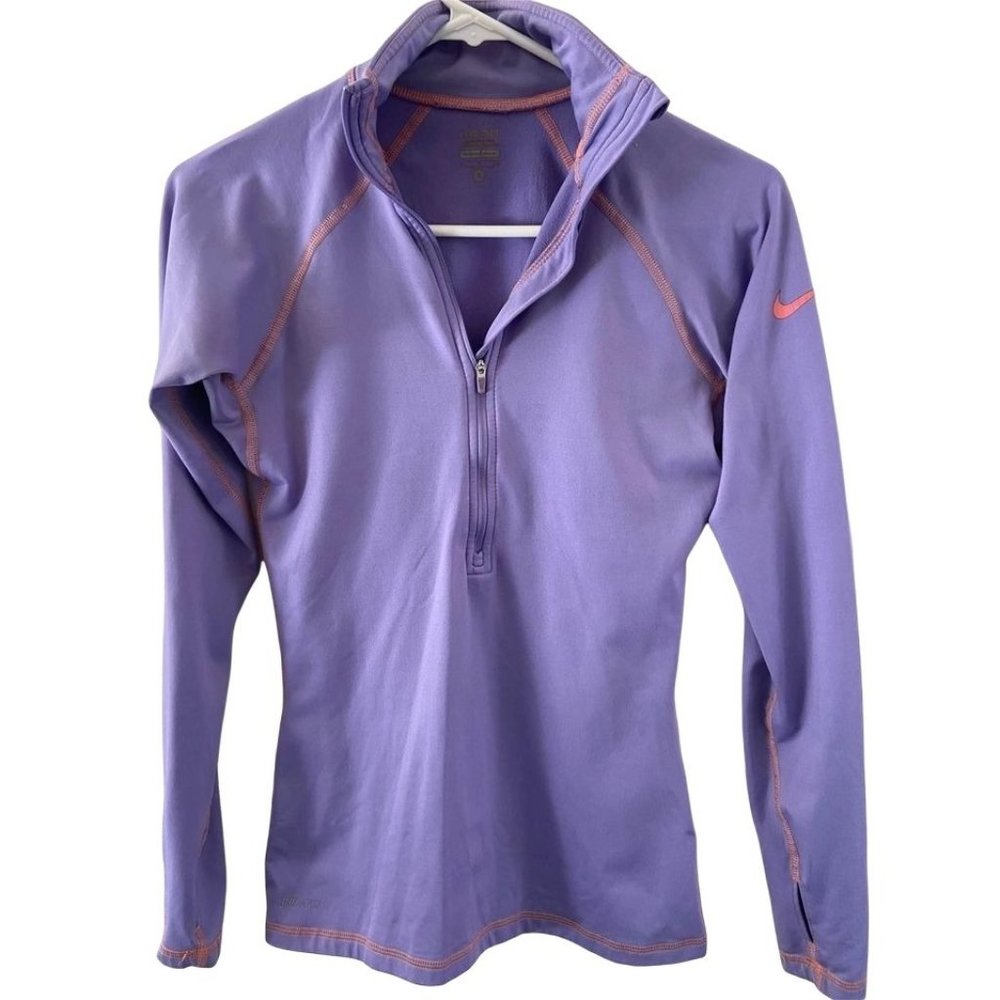 Nike Women’s top